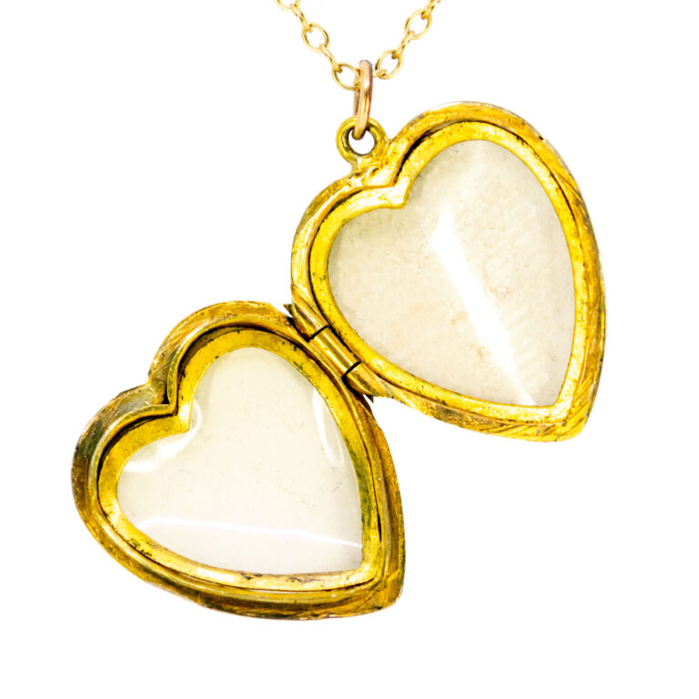 9k Heart-Shape Locket 11404-8558 Image4