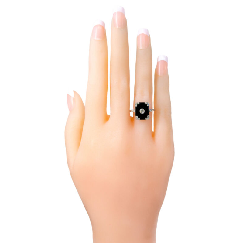 Anillo con forma de rectángulo de platino y diamantes de ónix 8807-0038 Imagen 5