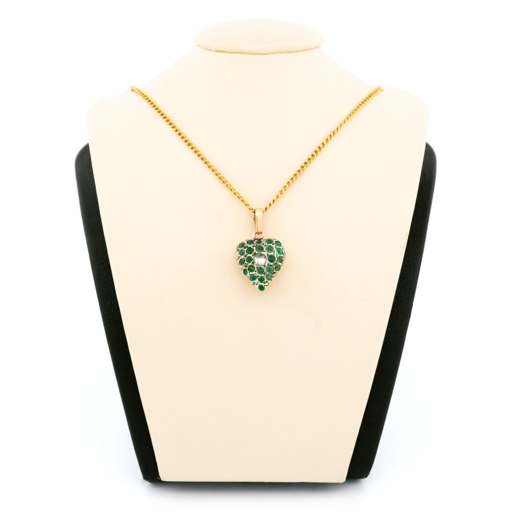 Diamond Emerald 18k Silver Heart-Shape Pendant 15738-8618 Image1