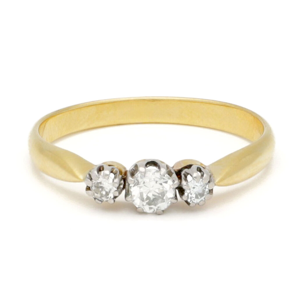 Diamond 18k Trilogy Ring 16931-9027 Image1