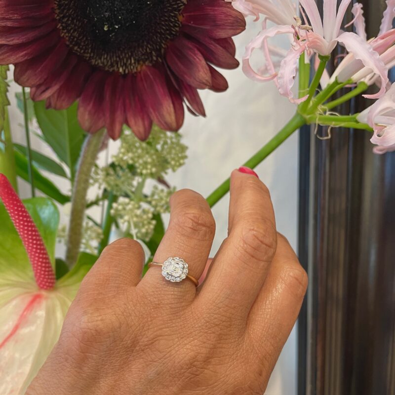 Diamond 18k Cluster Ring 16037-9212 - Image 8