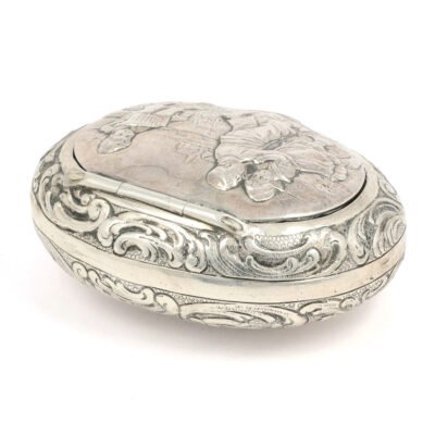 Silver Repoussé & Chased Silver With Gilt Interior (Vermeil) Box 18721-3285 Image2